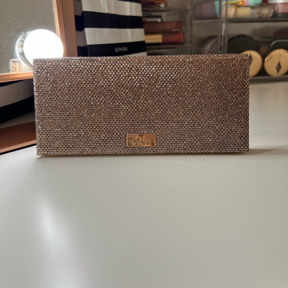 DOSE OF COLOR DESIXKATY FRIENDCATION PALETTE